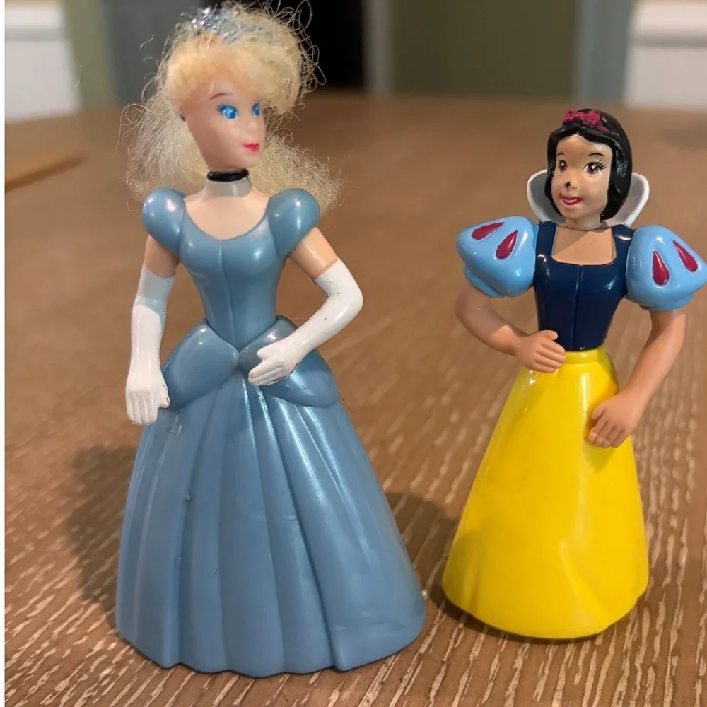 Vintage 1995 McDonalds Disney Masterpiece Cinderella Snow White Figures Lot 2